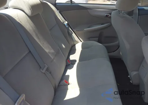 2012 Toyota Corolla Le z USA, uszkodzony, nr VIN 2T1BU4EE1CC895484